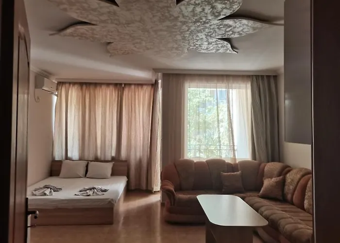 Breeze ساني بيتش