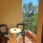 Apartment Breeze *