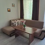Breeze Апартаменти *